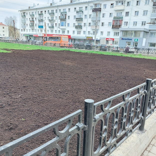 В Кирове благоустраивают места раскопок, несмотря на похолодание