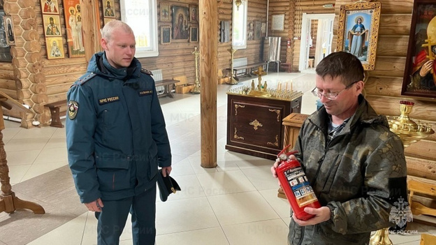 Кировские спасатели проверили готовность храмов перед Пасхой