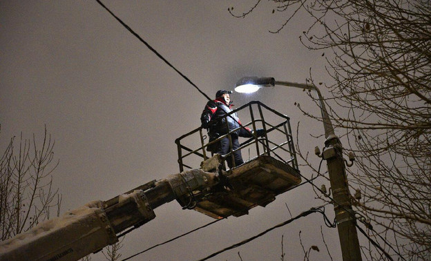 Администрацию Кирова обязали организовать освещение на улице Бородулина