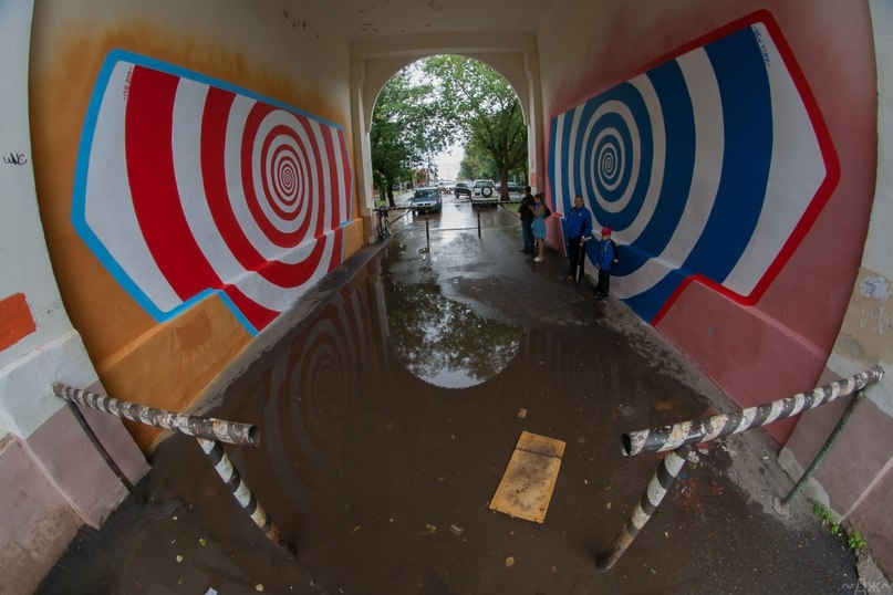 «Космические» граффити преобразят кировские дворы