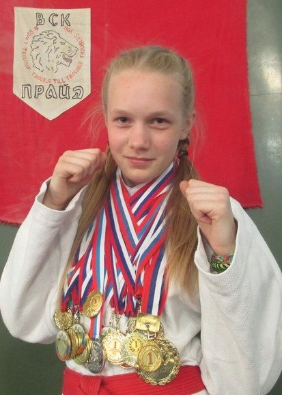 Кировские девушки завоевали три медали на окружных соревнованиях по боксу