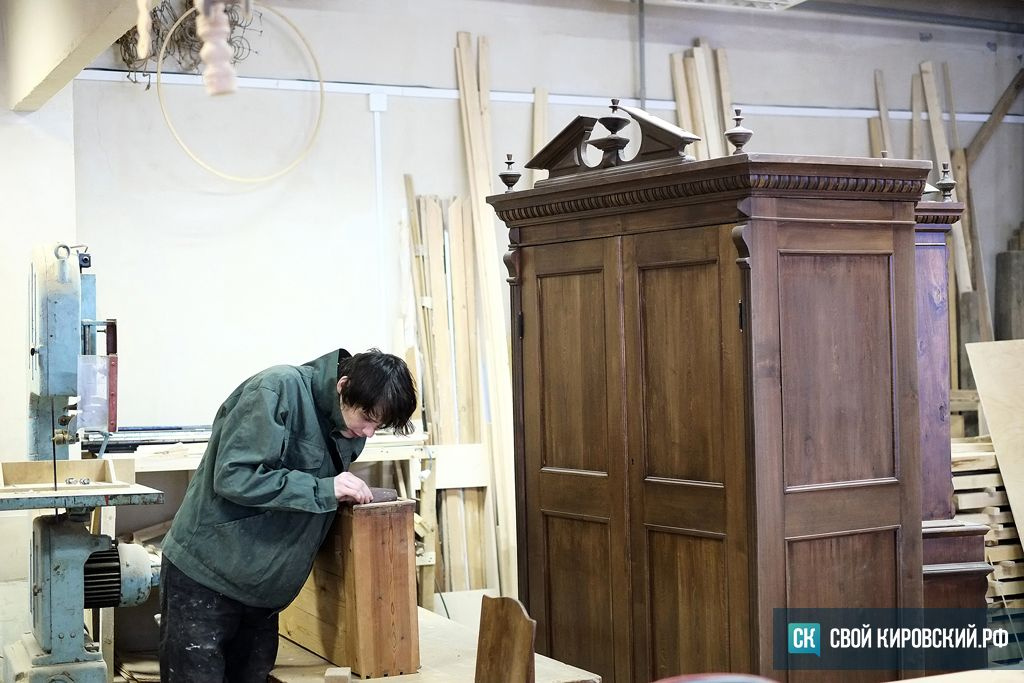 Константин Колпаков: «Во время реставрации мебель начинает говорить»