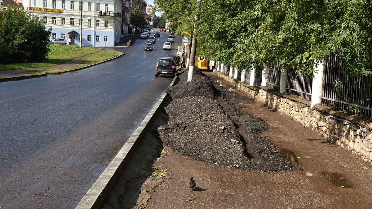 Приняли Казанскую и Верхосунскую ремонт дорог в Кирове завершён на 80