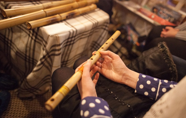 Интуитивная игра на бамбуковых флейтах