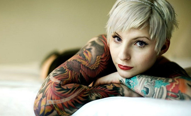 Татуированные девушки более сексуальны?