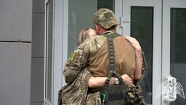 В Кирове родные встретили сотрудников спецназа, вернувшихся со спецоперации на Украине