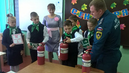 МЧС проверило пожарную безопасность кировских школ