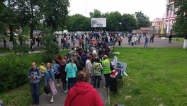 «Хватит слушать крикунов с митинга»: эко-активисту запретили выступать на акции против перепрофилирования «Марадыковского»