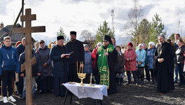 В посёлке Октябрьский освятили место под строительство храма