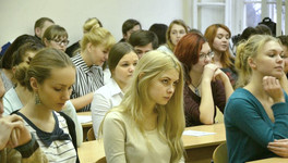 В какие вузы Кирова можно поступить без экзаменов?