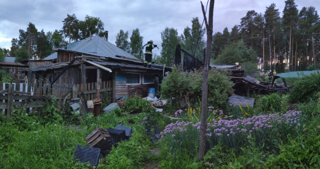 В Кирово-Чепецке пожарные спасли жилой дом от огня