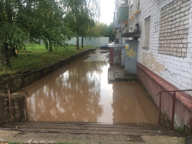 Кировские улицы затопило после дождя