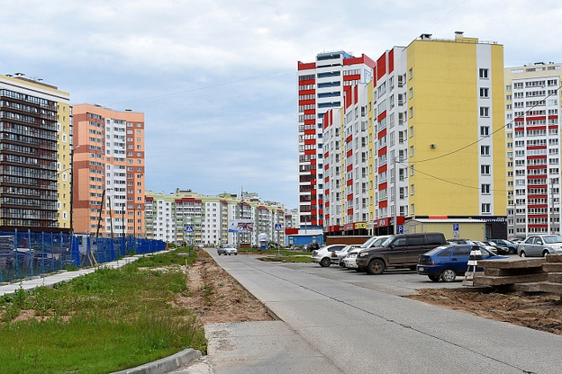В Кирове строят две улицы с тротуарами и велодорожкой