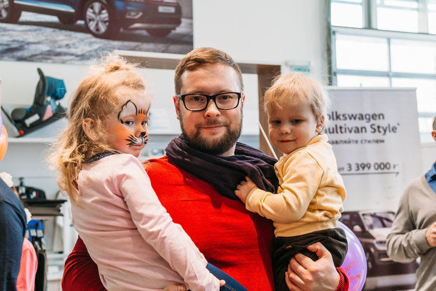 Семейная новогодняя ёлка медиакомпании «Хорошие Люди» и автосалона Volkswagen