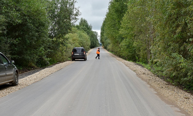В Кирове отремонтировали разбитую дорогу до Башарово
