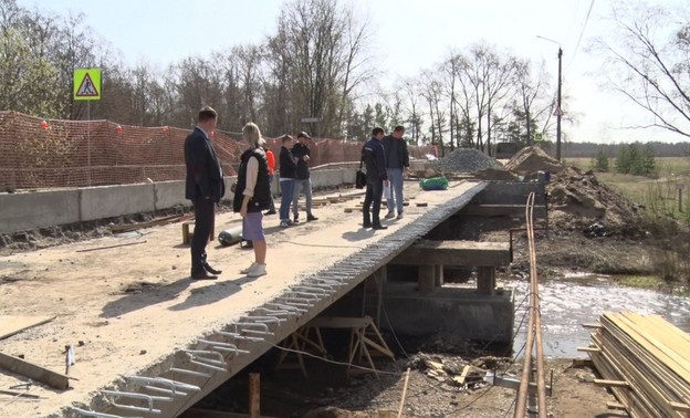 Ремонт мостов через Сандаловку ведут с опережением графиков