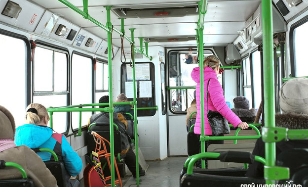 Почему в общественном транспорте нет ремней безопасности?