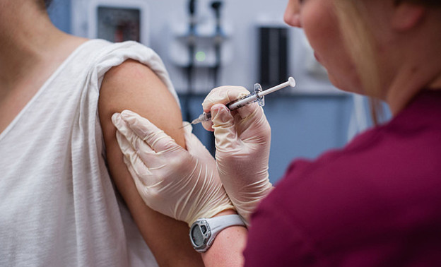 В Кировскую область завезли первую партию вакцины против гриппа