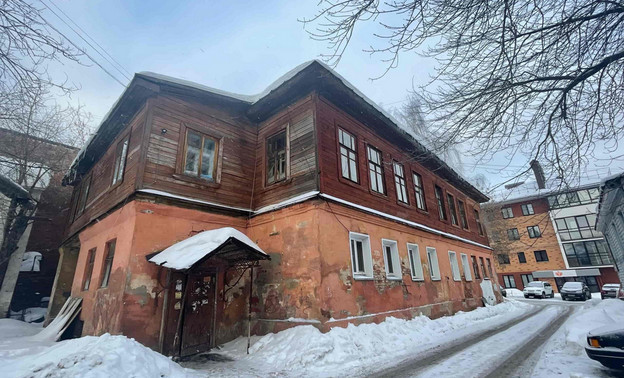 В центре Кирова жилой дом остался без холодной воды