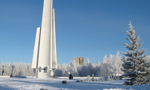Стелу в парке Победы отремонтируют к 22 июня и потратят больше миллиона рублей
