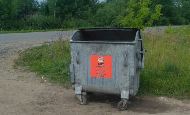 Жителям Талицы установили мусорные баки за километр от жилья: им сделают перерасчёт