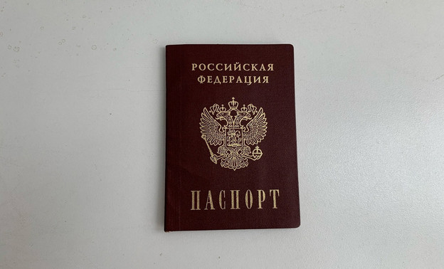 Президент Владимир Путин подписал указ, дающий право некоторым украинцам получить гражданство РФ