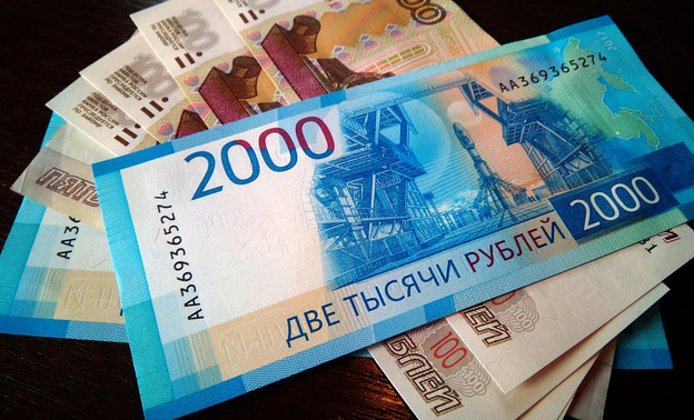 В Кировской области средняя зарплата выросла до 28 тысяч рублей