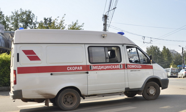 В Омутнинске сбили ребёнка, переходившего дорогу у школы