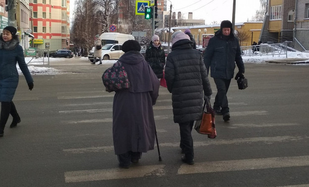 После жалоб кировчан на перекрёстке Ленина и МОПРа восстановили работу светофоров