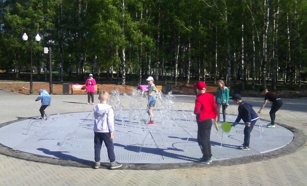 Открытие фонтана и запуск фейерверков в Кочуровском парке решили перенести на другой день