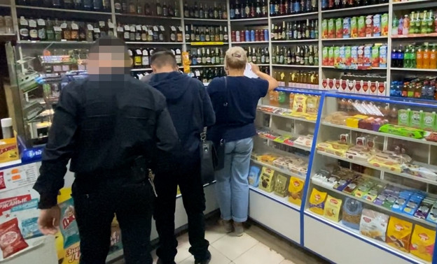 За ночь из кировских магазинов изъяли 90 литров алкоголя
