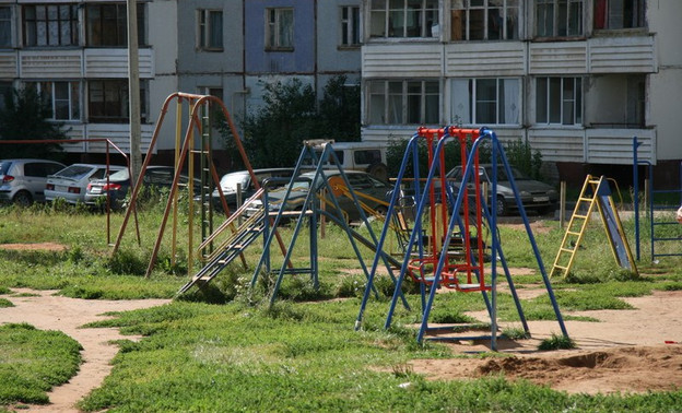 В Кирове отремонтируют 58 дворов и благоустроят два сквера (список дворов)