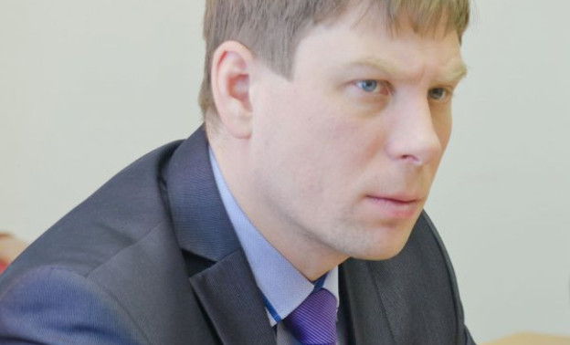 В Кирове по подозрению в хищении задержали и.о. министра предпринимательства