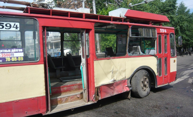 Число пострадавших в аварии троллейбуса и МАЗа в Кирове увеличилось