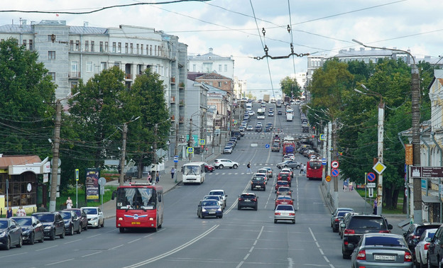 В Кирове изменят муниципальную программу для ремонта социально значимых объектов