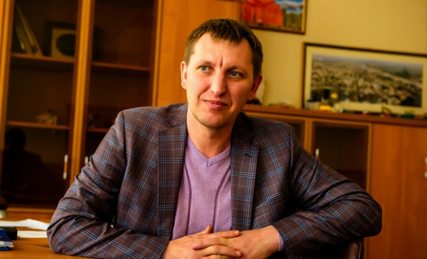 Директор «Гордормостстроя» объяснил, почему в Кирове плохие дороги