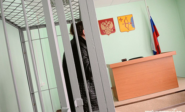 В Кирове осудили полицейского, из-за халатности которого в отделении погиб человек