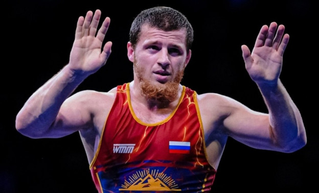 Российский борец Ахмед Усманов завоевал золотую медаль на чемпионате мира по борьбе в Сербии