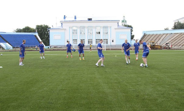 Переезд кировского «Динамо» на родной стадион откладывается