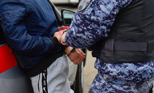 В Кирове задержали мужчину, находящегося в федеральном розыске за кражу