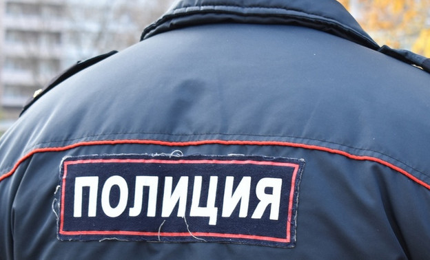 В Кировской области пресекли незаконный оборот алкоголя и сигарет на сумму 4 миллиона рублей