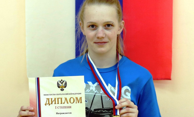 Кировчанка выиграла Первенство России по боксу