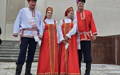 Две пары из Кирово-Чепецка заключили брак на ВДНХ