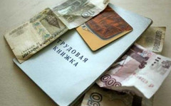 В Кировской области предприниматель тратил зарплату работника на погашение кредитов