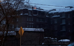 В Кирове горит недостроенный дом. ФОТО