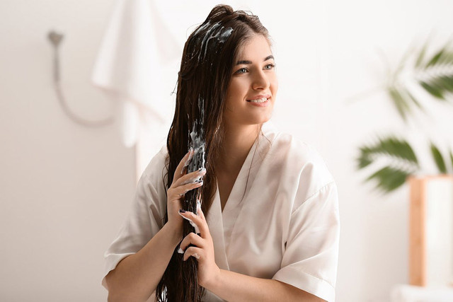 Как укрепить волосы: советы экспертов и список эффективных средств