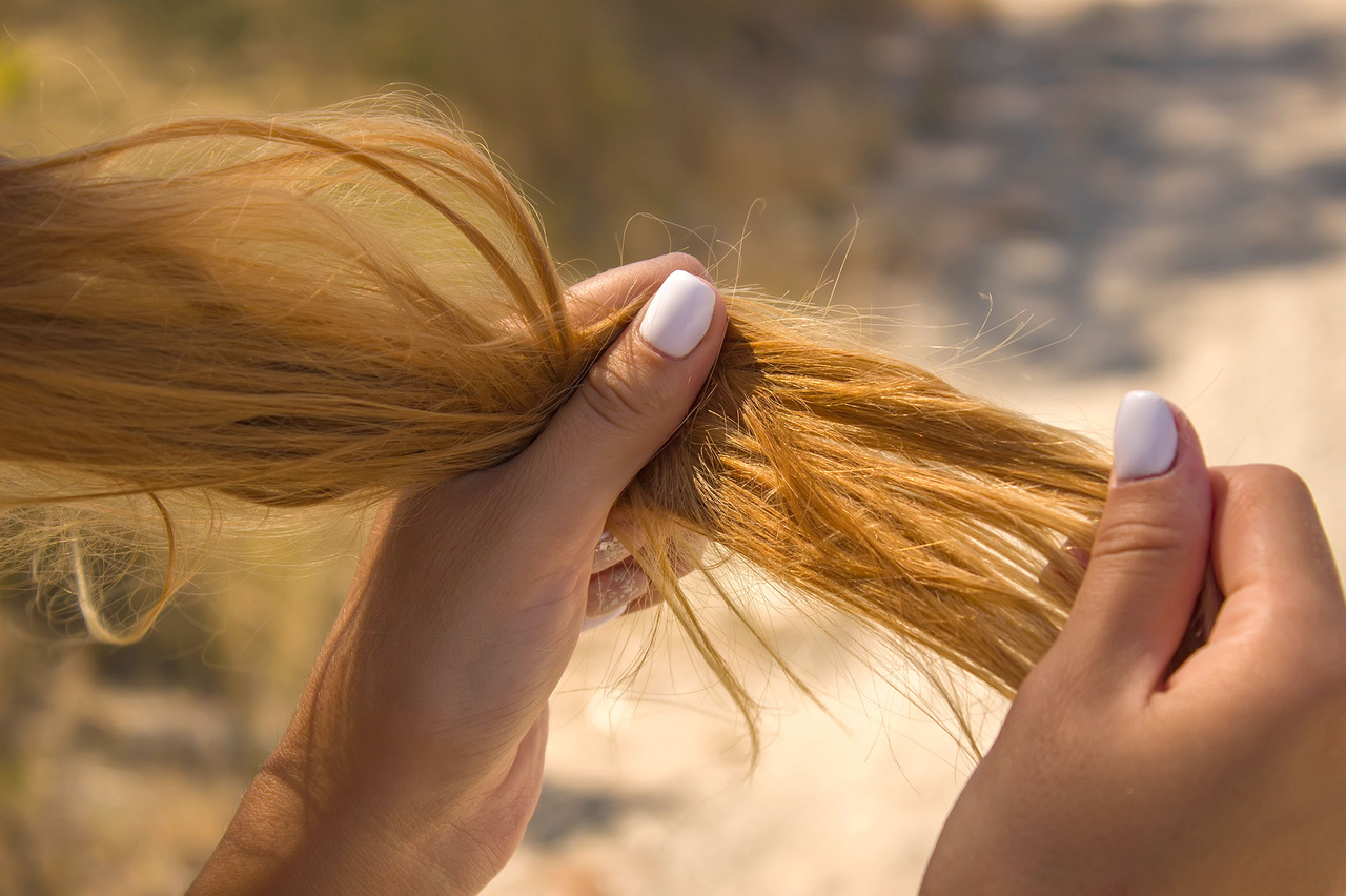 Как вернуть сухим волосам блеск
