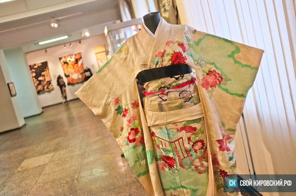 В Кирове открылась выставка «Тысяча и одно кимоно»