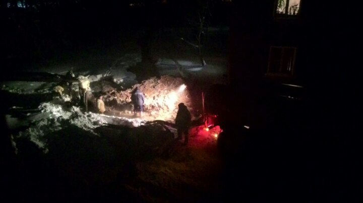 Вчера вечером в Кирове жилой дом затопило горячей водой (ФОТО)