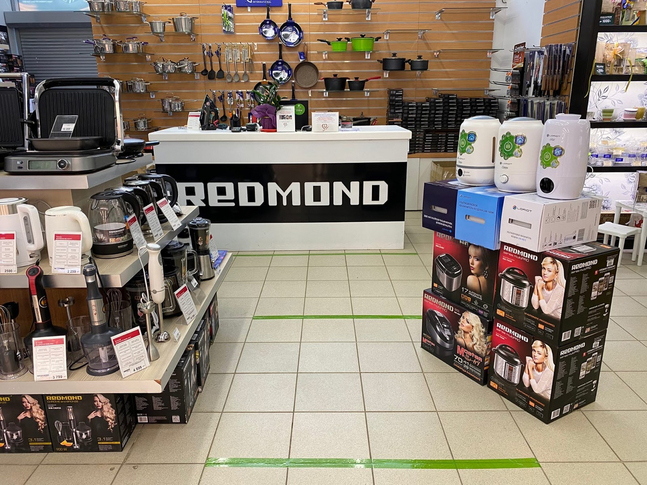 В торговом центре «Глобус» началась глобальная распродажа